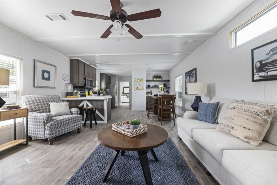 24 fw 240 pinnacle 16763p livingroom 001 web 1714493652212 960 12