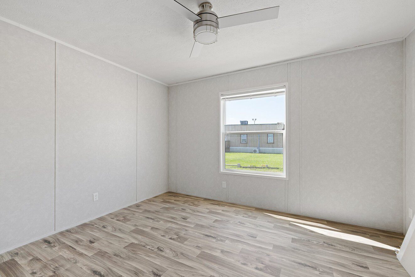 78 web or mls 17325 camino real 1747427543365 1323 12