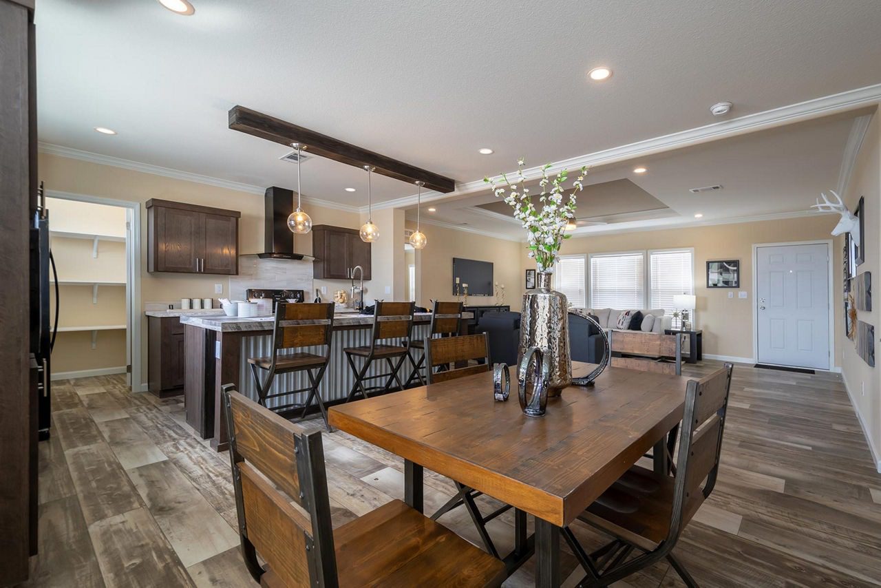 imgi 28 Innovation 3256N Dining 1